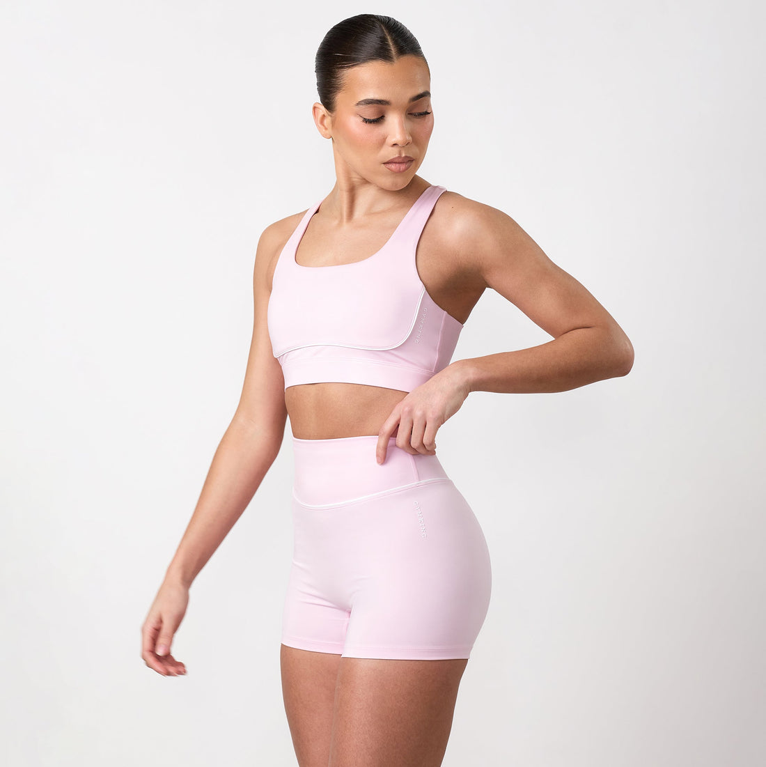 Gym King Knockout Piped Sports Bra - Soft Pink